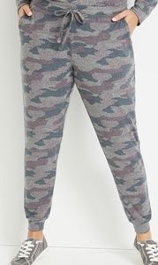 Maurices Camo Joggers (short)